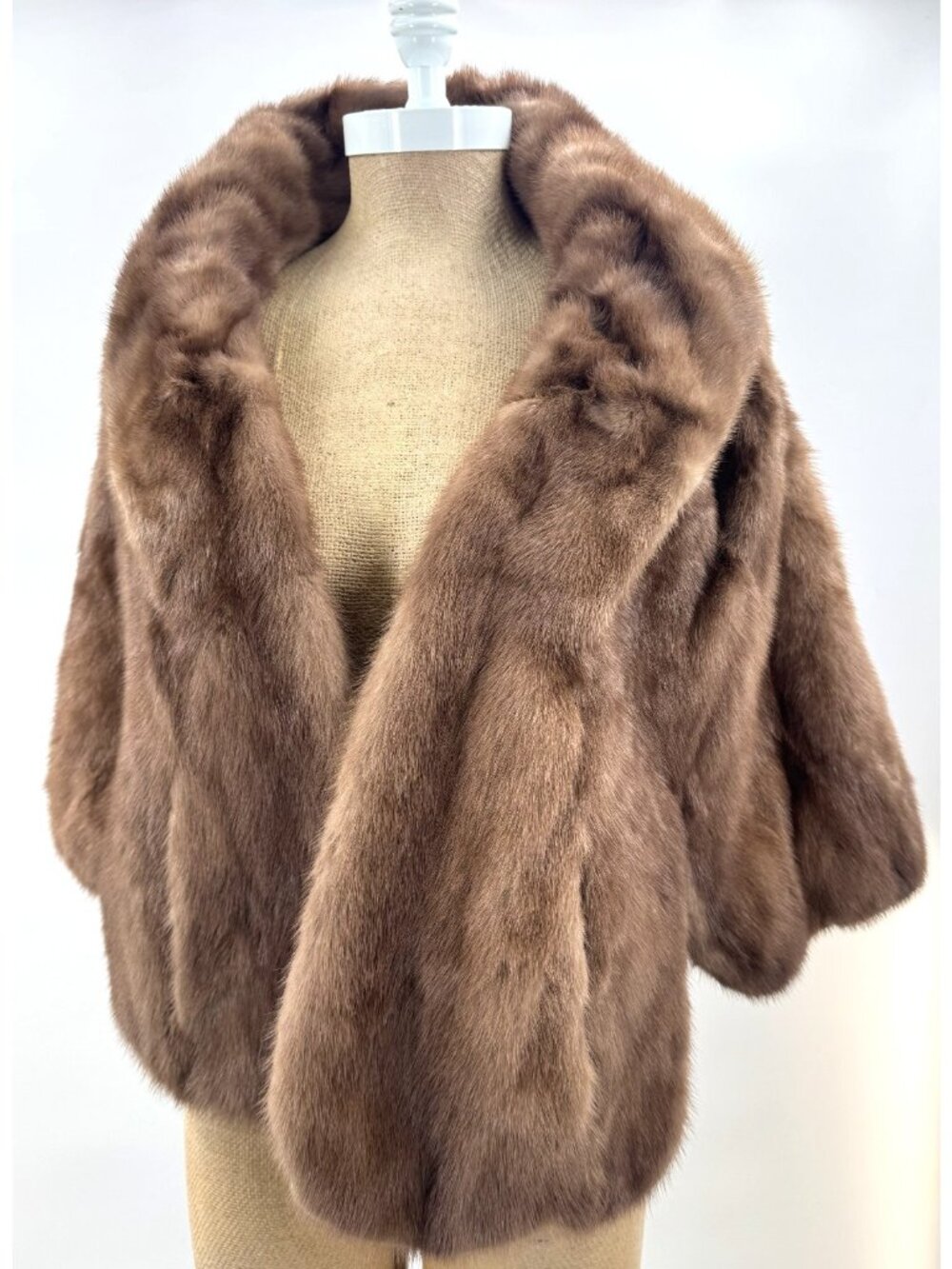 Vintage 50s Wincrest Furs Winkelman’s Soft Luxurious Mink Fur Stole Bolero Cape